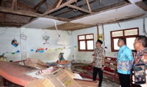 gubernur-lampung-tinjau-sdn-2-rama-nirwana-renovasi-sekolah