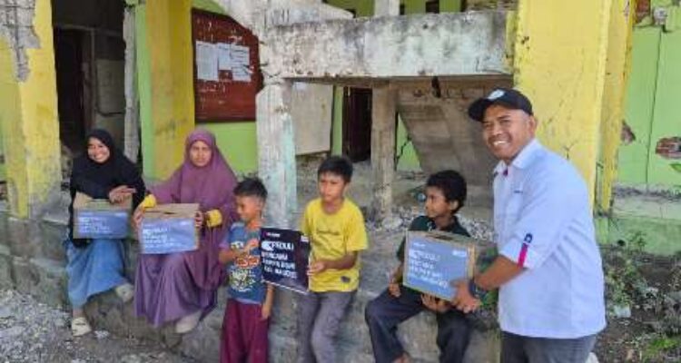 XLSMART salurkan bantuan bencana NTT