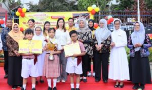 Tiga siswa SD Fransiskus 2 Pahoman juara DANCOW
