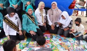 desa-tapis-way-kanan-pemberdayaan-keluarga-tp-pkk-lampung Ketua TP PKK Lampung Purnama Wulan Sari Mirza mencanangkan Desa TAPIS di Way Kanan