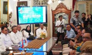 Eva Dwiana menghadiri rapat APEKSI di Solo