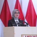 Jihan Nurlela menyampaikan dua Raperda Pemprov Lampung dalam rapat paripurna DPRD Lampung.