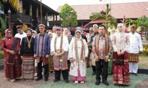 Pameran Kayu Ara, Anshori Djausal, arsitektur Lampu Ara Anshori Djausal di TMII