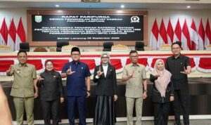 Wakil Gubernur Lampung Jihan Nurlela menghadiri rapat paripurna DPRD membahas penarikan Raperda BPD Lampung.