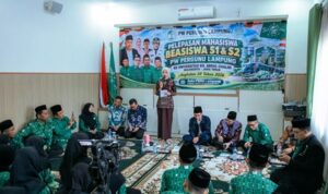 Jihan Nurlela melepas 46 mahasiswa penerima beasiswa PW Pergunu Lampung