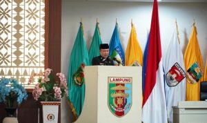 Rapat Paripurna DPRD Lampung membahas Raperda APBD Provinsi Lampung 2027 bersama Sekdaprov Marindo Kurniawan.