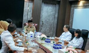 Gubernur Lampung Rahmat Mirzani Djausal menerima kunjungan LPTG Provinsi Lampung untuk membahas pembinaan generasi muda dan dukungan STG Nasional XII 2026.