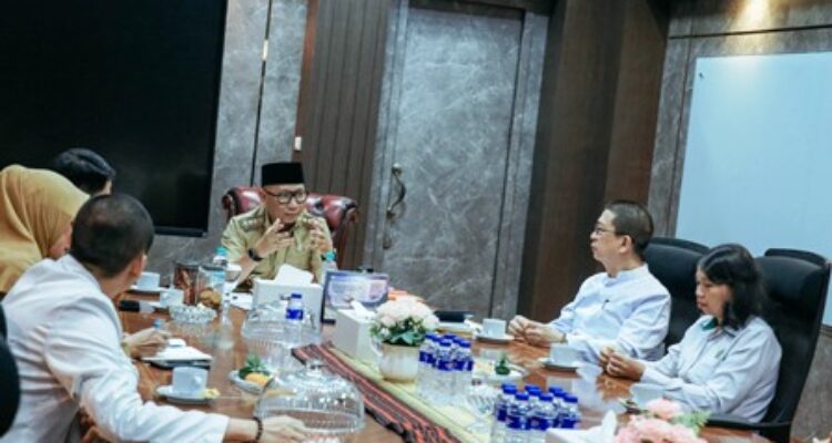 Gubernur Lampung Rahmat Mirzani Djausal menerima kunjungan LPTG Provinsi Lampung untuk membahas pembinaan generasi muda dan dukungan STG Nasional XII 2026.