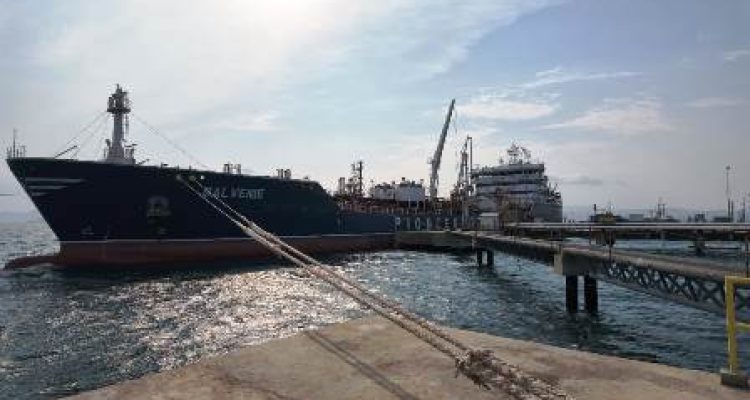 Kapal MT Balvenie membawa 15,1 juta liter Pertalite dari Malaysia ke Integrated Terminal Panjang, Lampung.