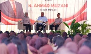 Rektor Unila Lusmeilia Afriani dan Ketua MPR RI Ahmad Muzani menghadiri Sosialisasi Empat Pilar Kebangsaan di SMA YP Unila.